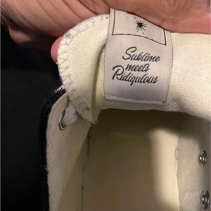 maharia i can ship on my own without the app cause it don’t work